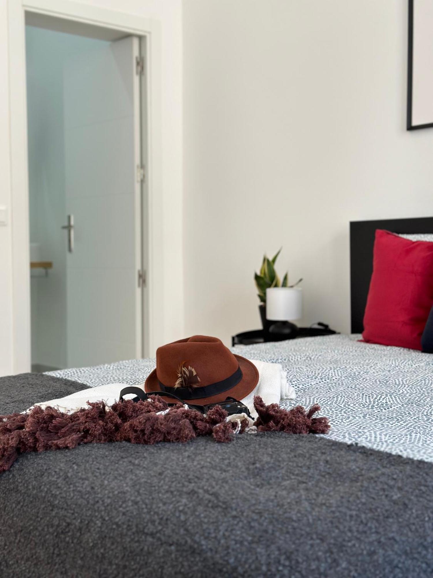Baixa Chiado Bedrooms 리스본 외부 사진
